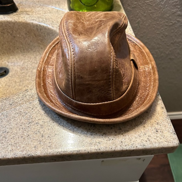 Jill Corbett hat - Picture 2 of 7